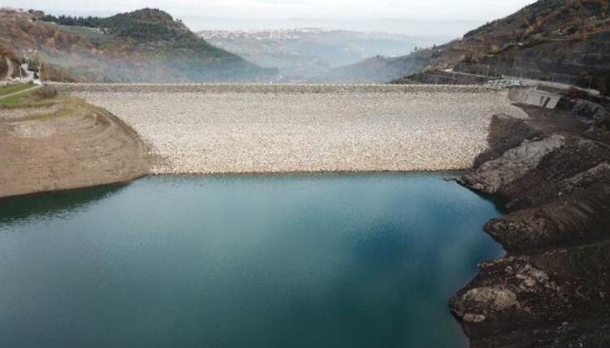 Sapancada sular 20 metre çekildi