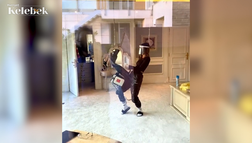 Zeynep Tokuş cesaretini toplayıp karantina odasına girdi