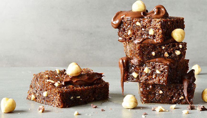 Bol kakao, bitter çikolata, fındık... Karşınızda daha sağlıklı brownie