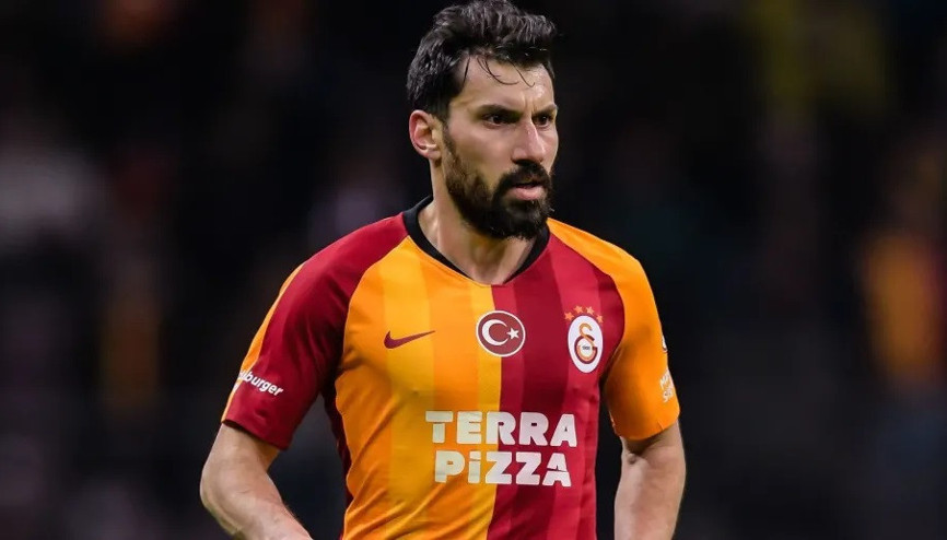 Son dakika haberi | Şener Özbayraklı, Galatasaraydan ayrılıyor Fenerbahçeden transfer olmuştu