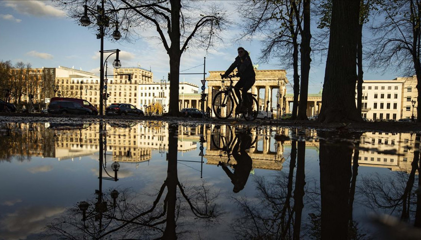 Almanyanın 2021 bütçesi mecliste onaylandı