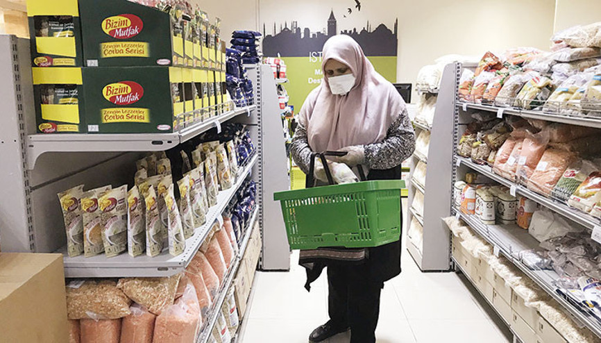 Bu markette para değil insanlık geçiyor