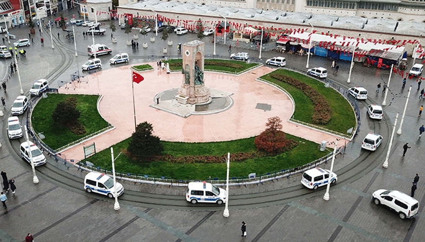 Son dakika haberleri... Taksimde merak uyandıran siren sesleri Birçok semtten duyuldu, nedeni belli oldu