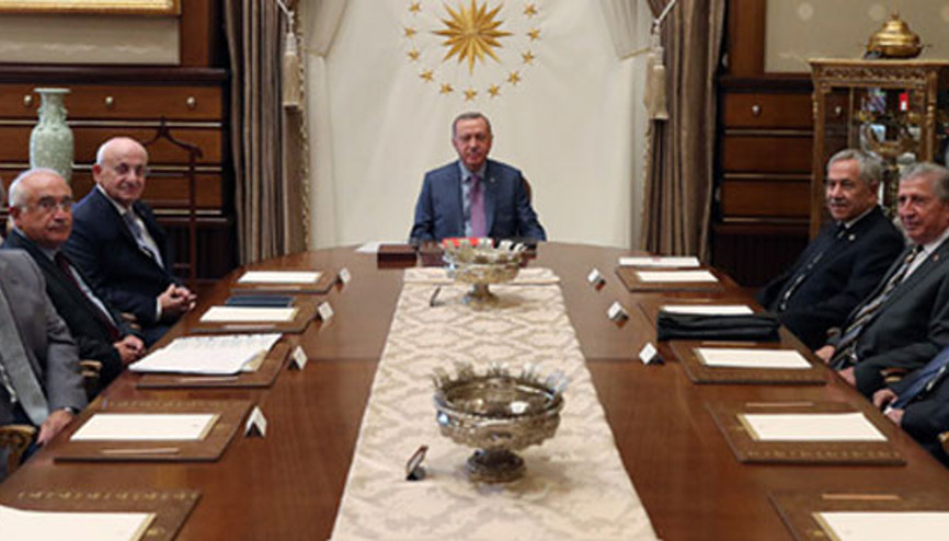 Arınç’ın yerine YİK’e yeni üye