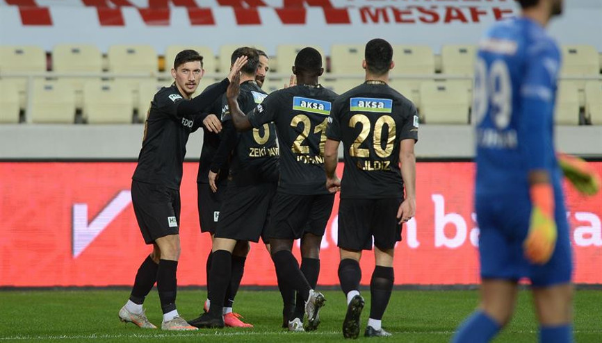 Yeni Malatyaspor - Hekimoğlu Trabzon maçı fotoğrafları