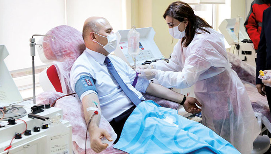 Bakan Soylu plazma bağışladı... Vitesi boşa almayın