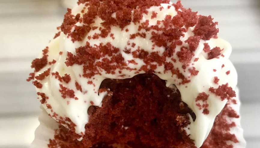 Yapılışı çok kolay, kendi çok lezzetli: Red velvet cupcake Yapılışı çok kolay, kendi çok lezzetli: Red velvet cupcake