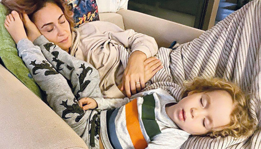Bülent Şakrak: Anne oğul uykuda