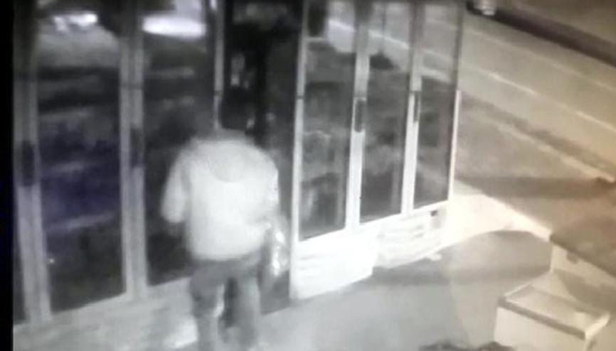 Marketten enerji içeceği çalan zanlı kamerada