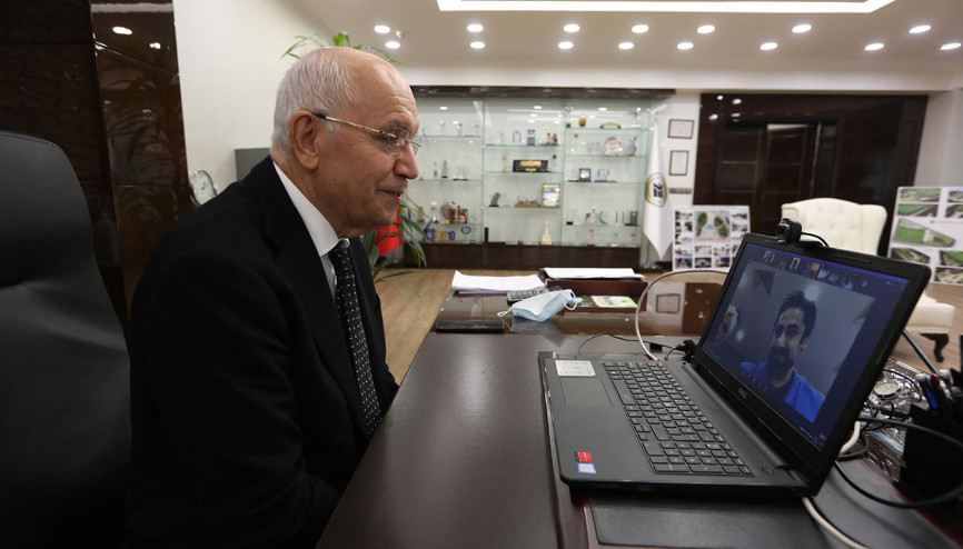 30 genç yeteneğe çevrim içi eğitim