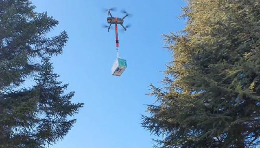 Elazığda, belediyeden kısıtlamada dronla maske dağıtımı Elazığda, belediyeden kısıtlamada dronla maske dağıtımı