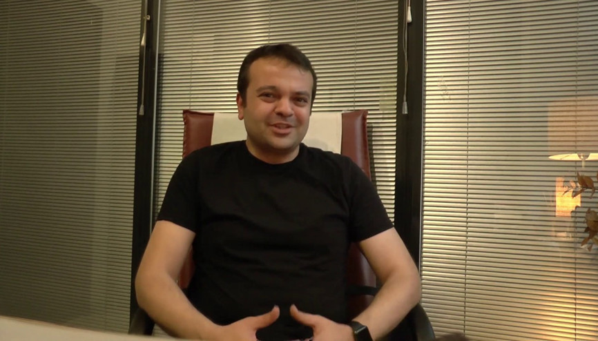 Sihirli Annemin Avnisi Bülent Seyran kimdir