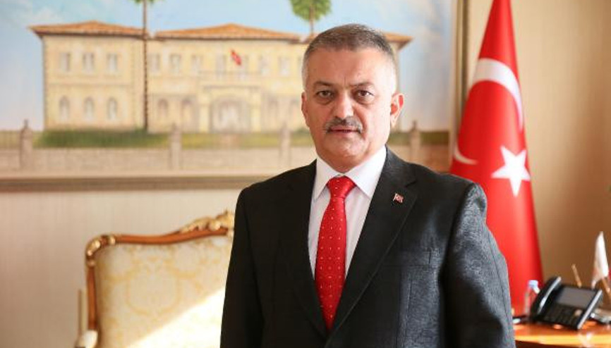 Vali Yazıcıdan yılbaşı için Antalyaya geleceklere: Dinlenmeye buyursunlar