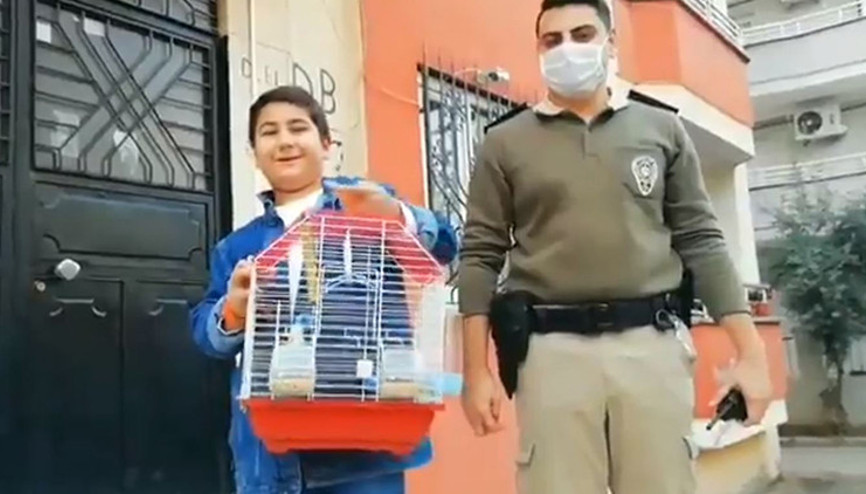 Bakan Soyludan kaplumbağasını kaybeden Eymene anlamlı hediye