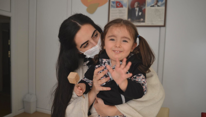 Minik Mira Lina’nın savaşı devam ediyor Minik Mira Lina’nın savaşı devam ediyor
