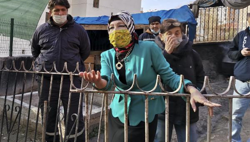 Ankarada medyumun uygunsuz koşullarda beslediği köpeklere el konuldu