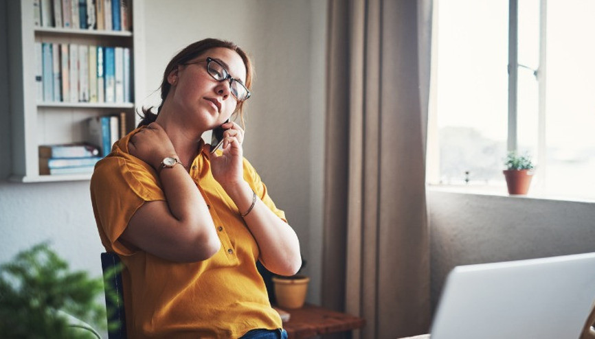 Boyun Ağrılarını Azaltan 8 Basit Hareket