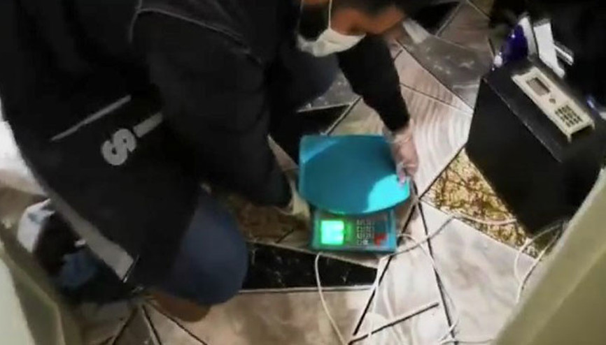 İstanbulda uyuşturucu operasyonları: Çok sayıda gözaltı var...