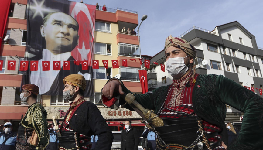 101. yıl coşkusu