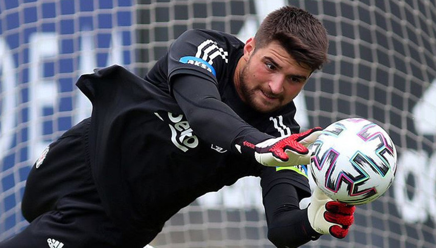 Beşiktaş kalecisi Ersin Destanoğlu, Olympique Lyon’un radarında