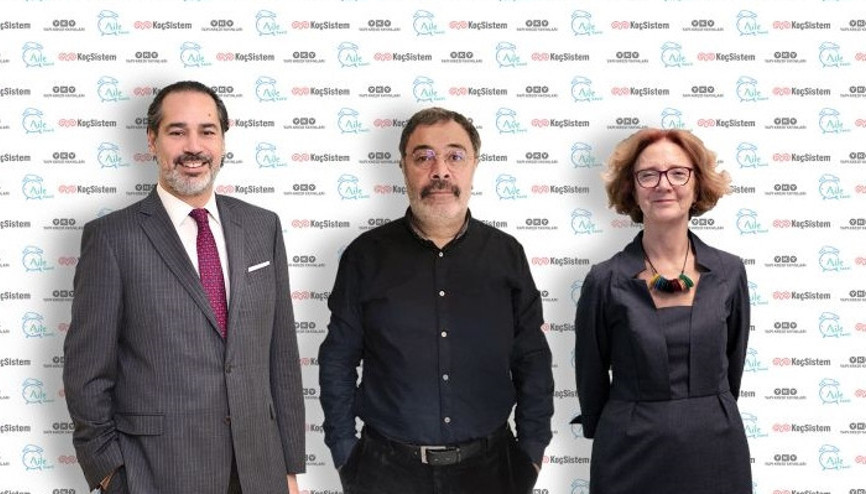 Aileler ekran değil kitap başında toplansın...