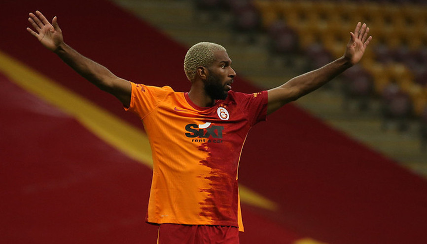 Galatasarayda Ryan Babel tam 12 kilo kaybetti