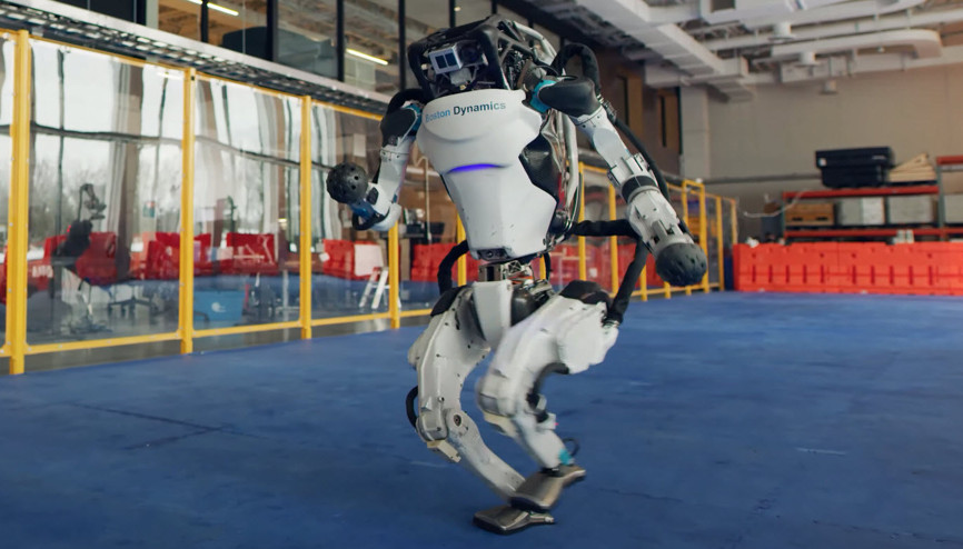 Boston Dynamics robotlarından müthiş dans performansı