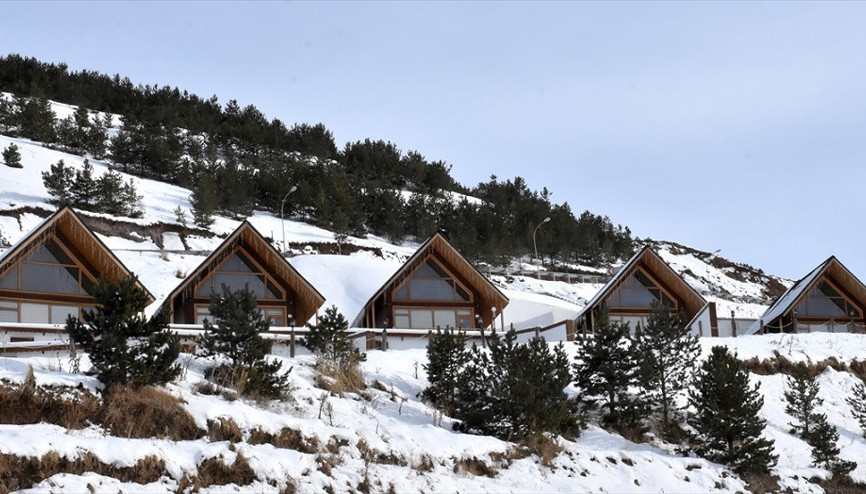 Rus ve Ukraynalı turistler Palandökene hayran kaldı Rus ve Ukraynalı turistler Palandökene hayran kaldı