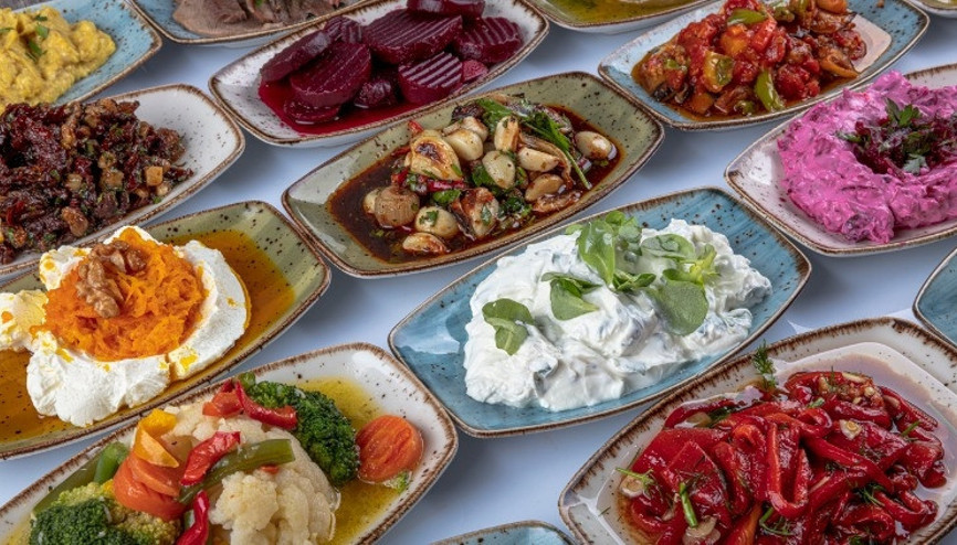 Yılbaşında Kilo Almamak İçin Yapmanız Gerekenler Yılbaşında Kilo Almamak İçin Yapmanız Gerekenler