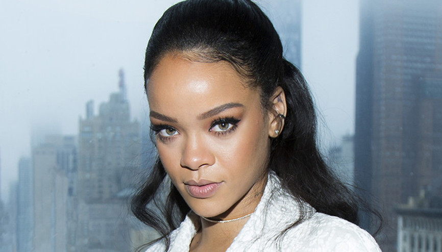 Rihanna’nın Makyaj ve Güzellik Sırları