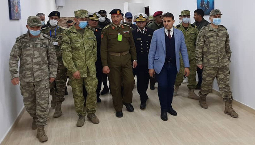Libya Savunma Bakanı Nemruştan Deniz Eğitim Merkezi Komutanlığına ziyaret