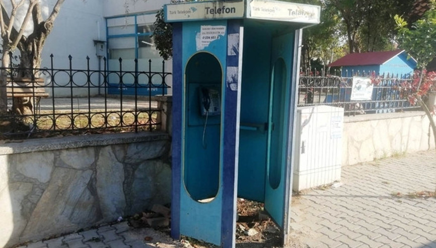 Ankesörlü telefonların artık yüzüne bakan yok