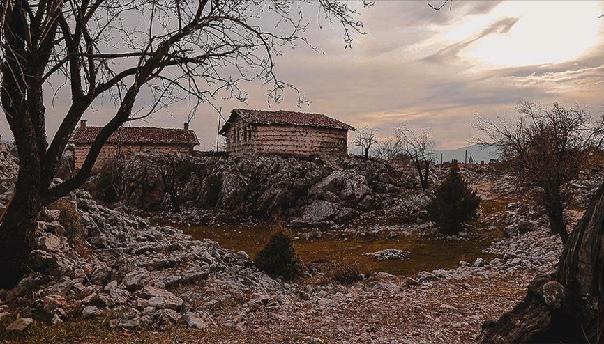 Yıllara meydan okuyan tarihi düğmeli evler restorasyonla ayağa kaldırılıyor