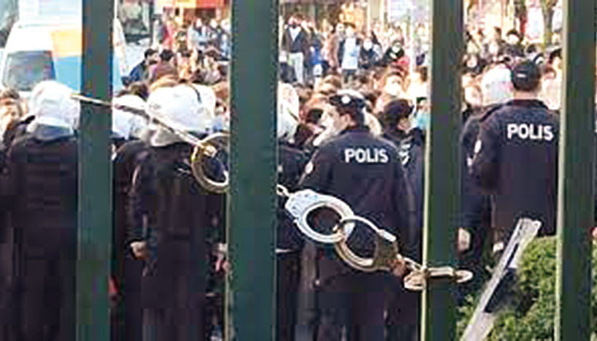 Üniversiteye kelepçeye polis şefleri de itiraz etti