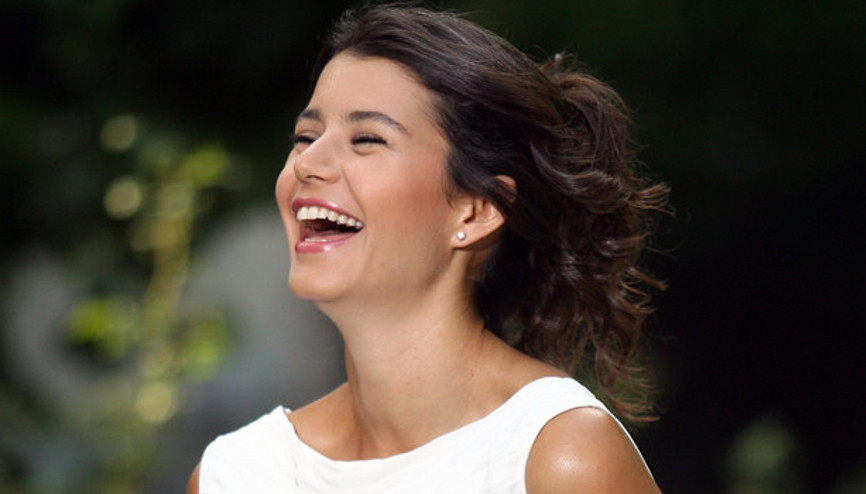 Beren Saatten İngilizce  albüm geliyor
