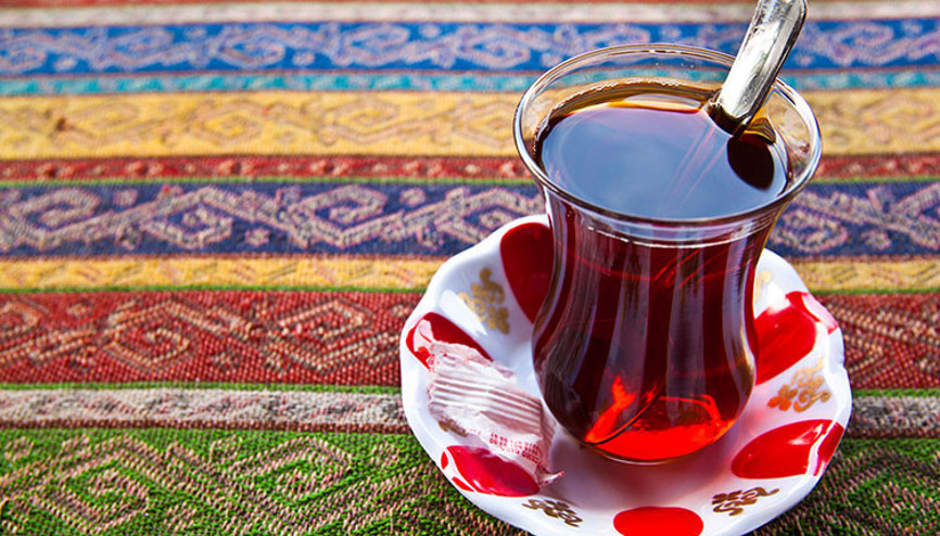 Demlikte kalan çayları değerlendirebileceğiniz parlak fikirler