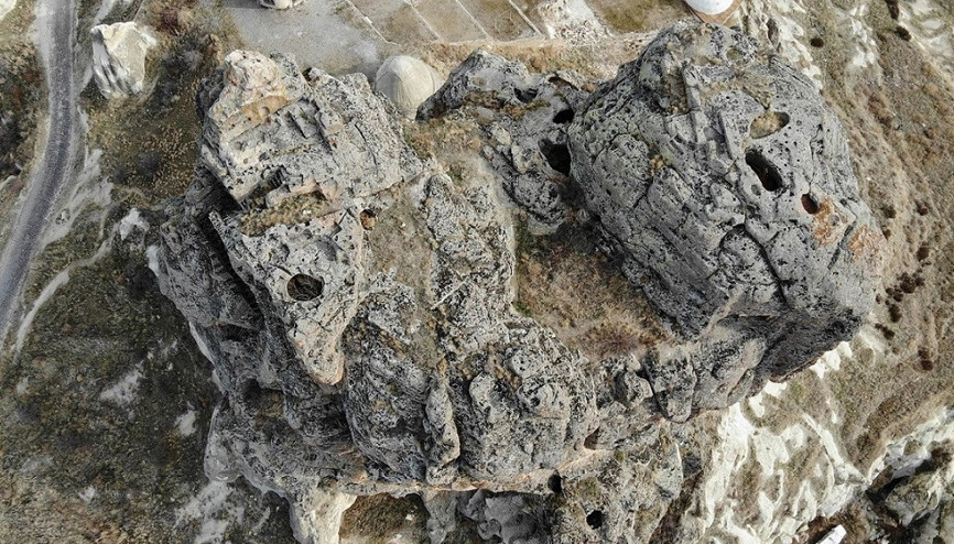 Kapadokya’daki tarihi kalede bulunan Roma dönemine ait mezarlar turizme kazandırılacak