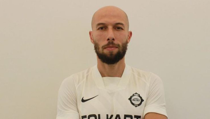 Altayda Edin Cocalic kaldı