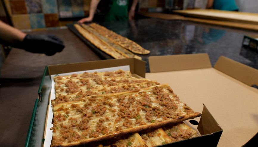 Pandemi Konyalıların etli ekmek aşkına engel olamadı