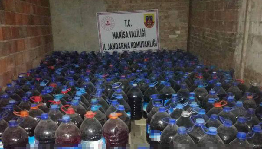 Bağ evinde 3 bin 365 litre sahte içki ele geçirildi