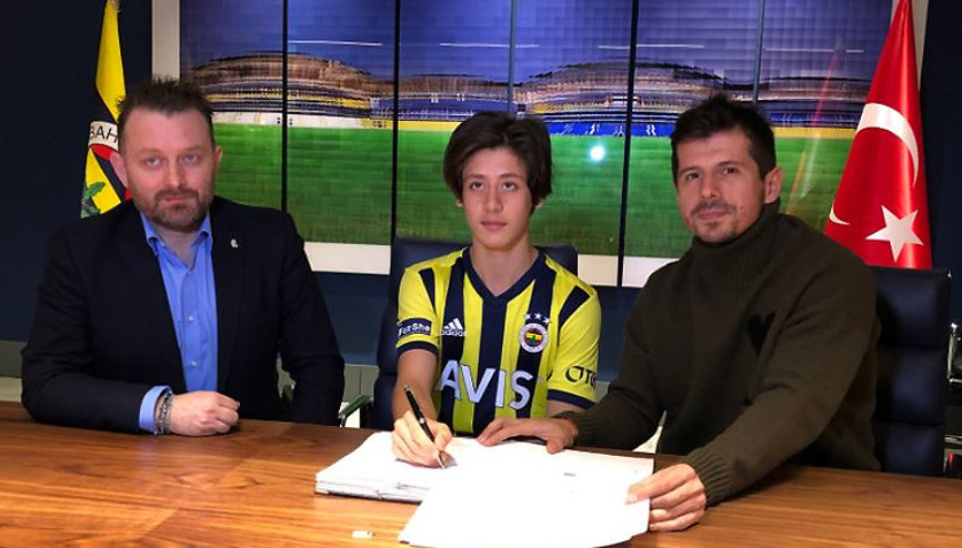 Son Dakika | Fenerbahçe Arda Gürel ile 2.5 yıllık sözleşme imzaladı