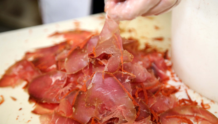 Kastamonu pastırmasının sırrı coğrafi işaretli Taşköprü sarımsağı