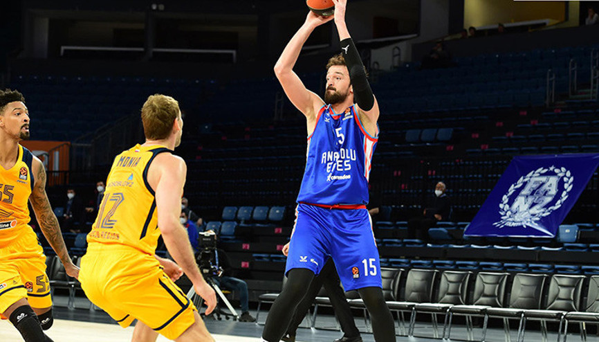 Anadolu Efes 99-60 Khimki (Maçın özeti)