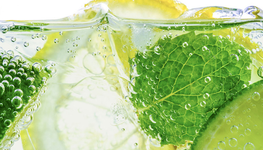 Tansiyonu düşürüyor, vücudu iltihaplanmalara karşı koruyor... Peki limonlu su zayıflamada etkili mi