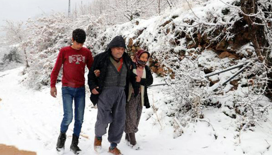 Kar nedeniyle mahsur kalan diyaliz hastasının imdadına Belediye ekipleri yetişti