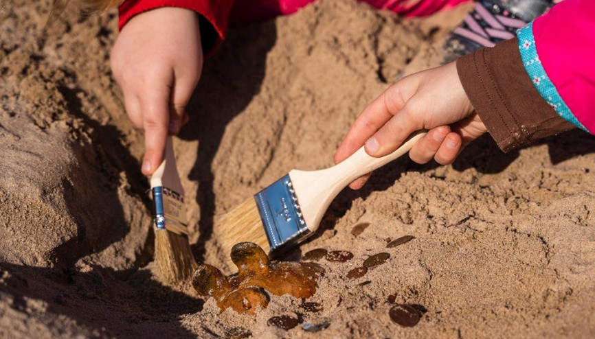 Hepsi kanalizasyon çukurlarından çıktı Arkeolojik kazılarda bulunan 6 hazine