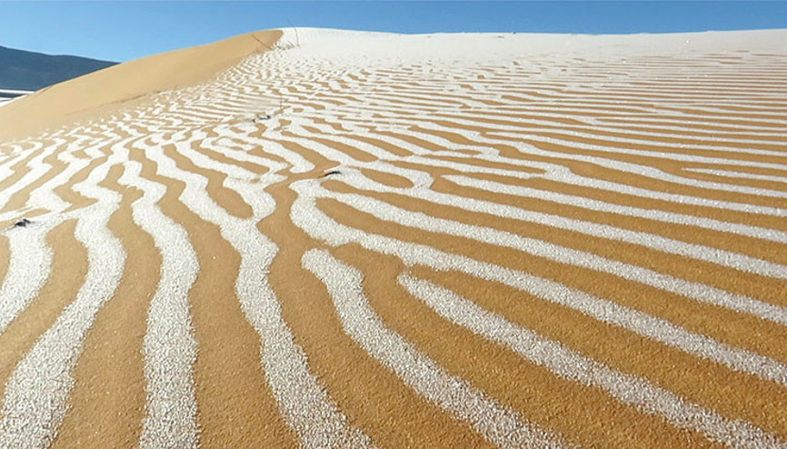 Sahra Çölü’ne kar yağdı