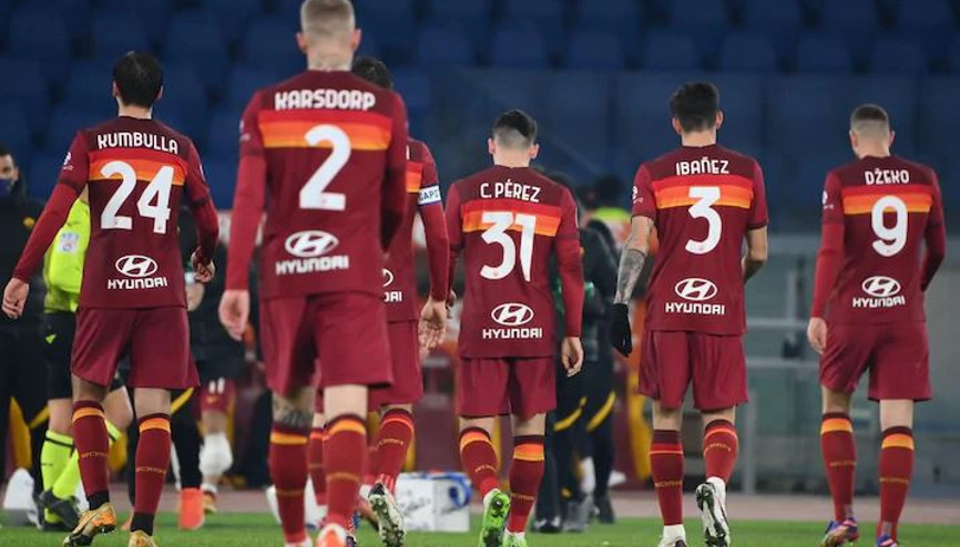 İtalyada büyük skandal Roma, oyuncu değişiklik hatası yapınca...