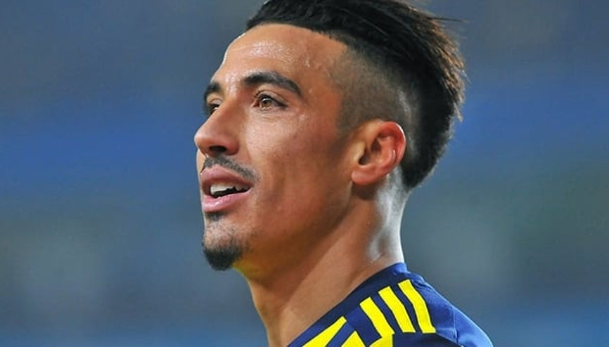 Fenerbahçede kadro dışı bırakılan Nabil Dirar, Erzurumspor ile imza aşamasında