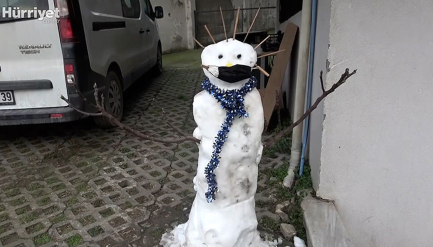 Kartal’da kardan adamı çalınan küçük kıza sürpriz